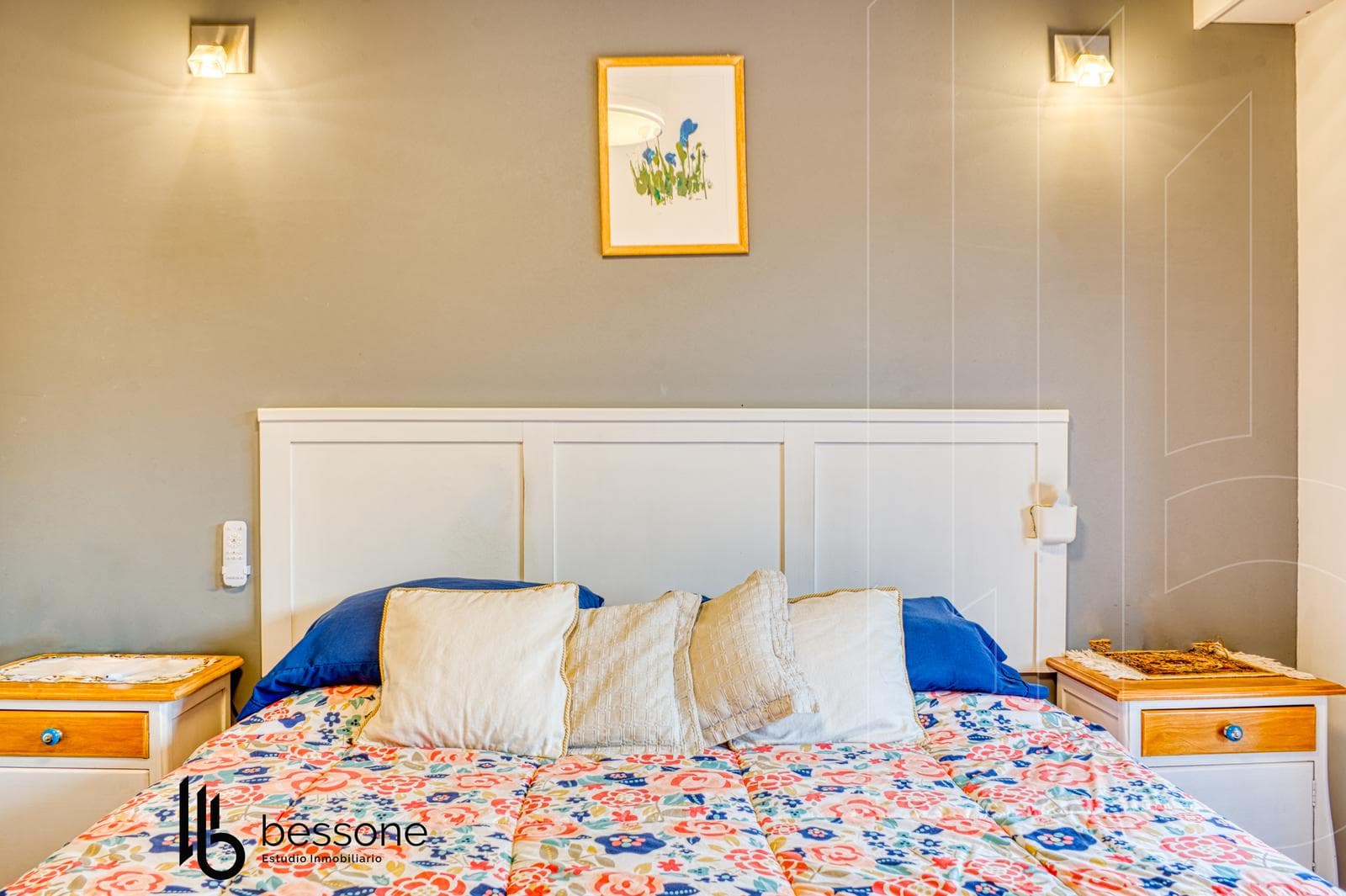A Charming 3-Story House with an Excellent Floor Plan