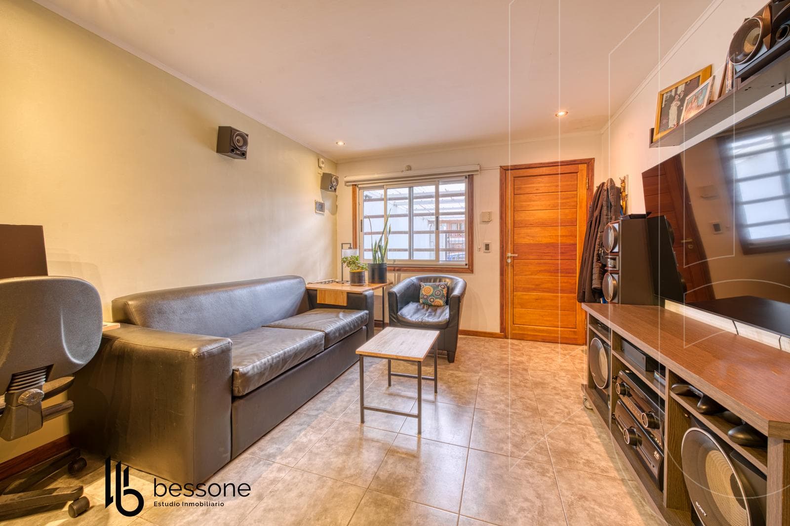 A Charming 3-Story House with an Excellent Floor Plan