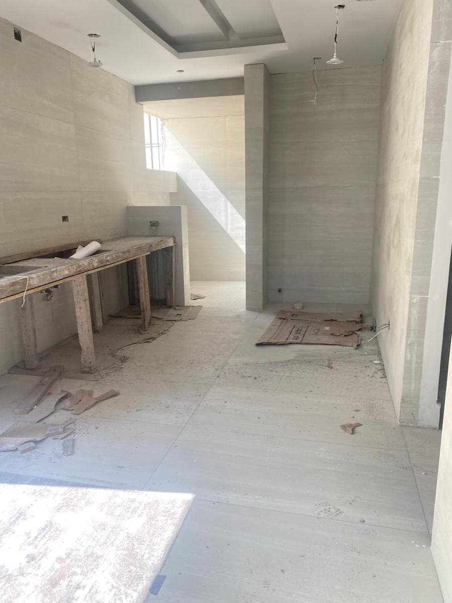 HOUSE FOR SALE IN SIERRA ALTA 10 SECTOR