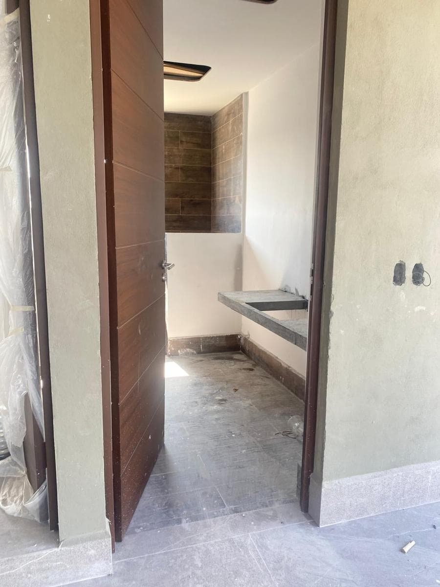 HOUSE FOR SALE IN SIERRA ALTA 10 SECTOR
