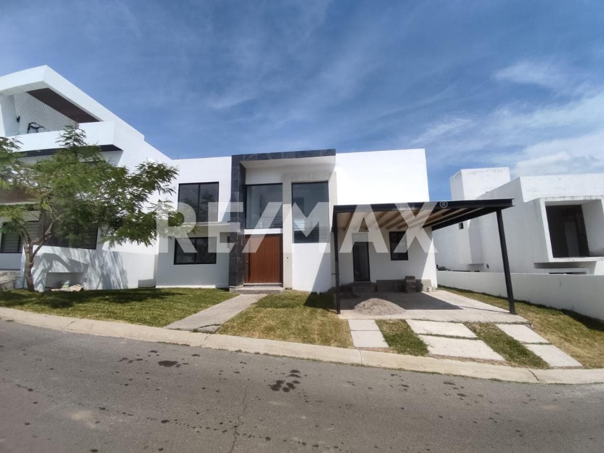 House for Sale in Morelos, Lomas de Cocoyoc