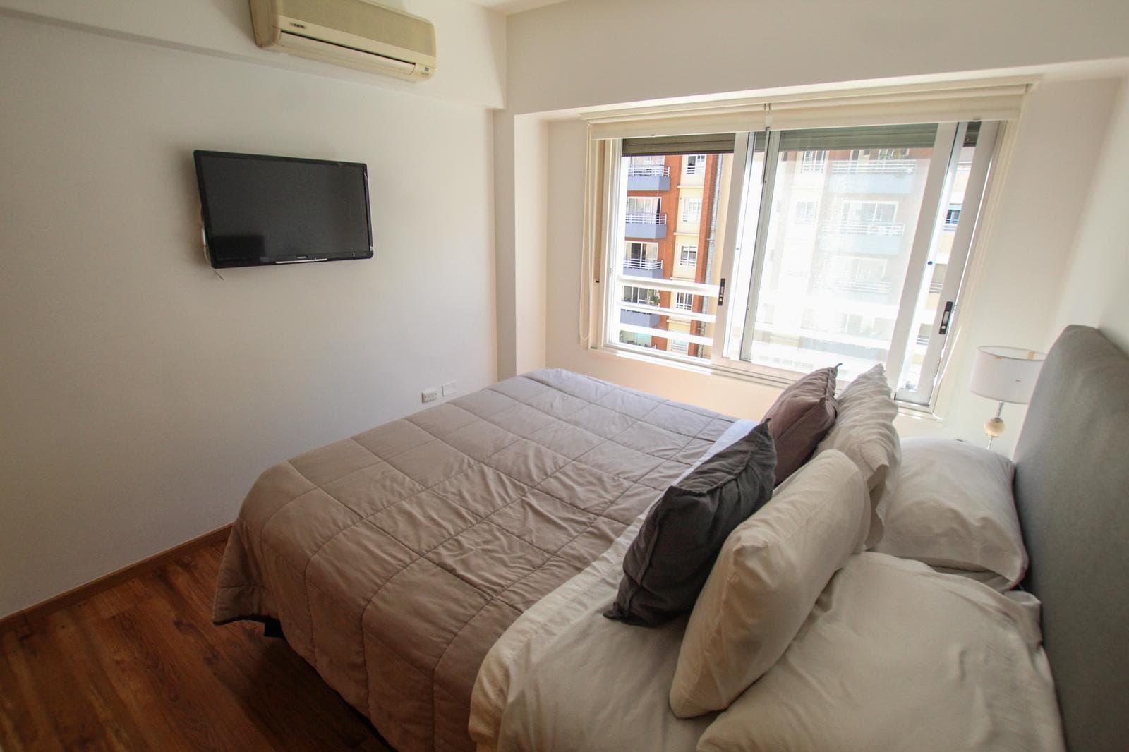 For Sale in Puerto Madero: 2-room apartment with garage, immaculate, bright