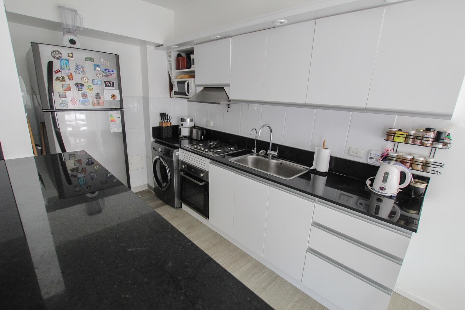 For Sale in Puerto Madero: 2-room apartment with garage, immaculate, bright