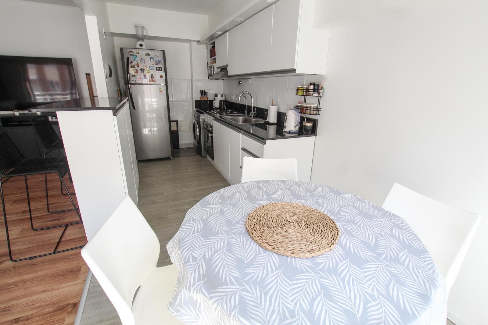 For Sale in Puerto Madero: 2-room apartment with garage, immaculate, bright