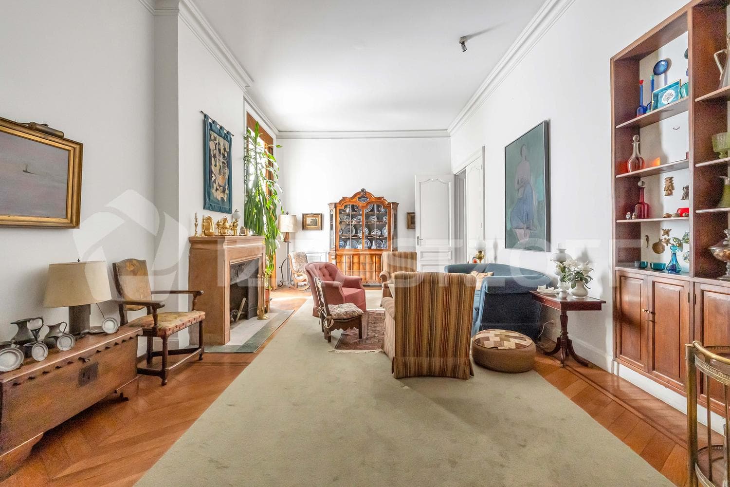 5-Bedroom Apartment for Sale in Recoleta in a French-Style Building
