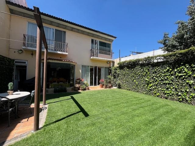 House for Sale in Santa Fe with Dual Security Systems and Green Views