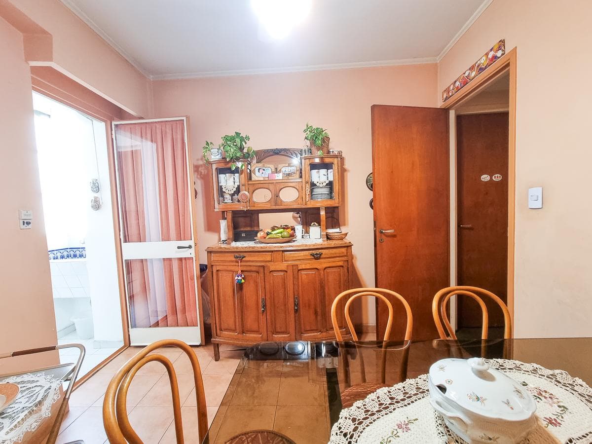 4-room apartment for sale in Almagro.