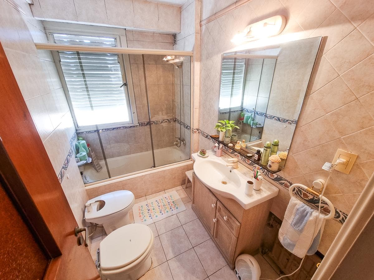 4-room apartment for sale in Almagro.