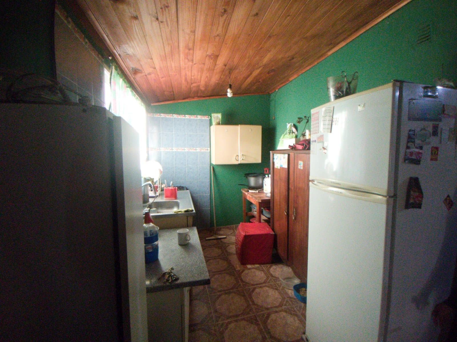 Lot measuring 40 x 10 with 2 houses