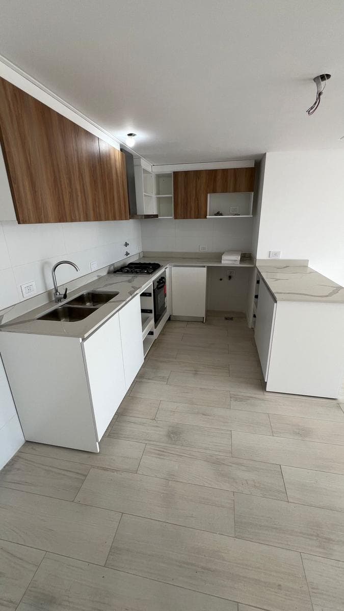 4-room high-floor apartment for sale in Terrazas de Nuñez