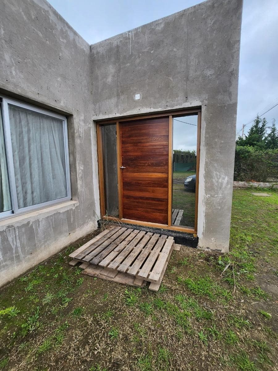House under construction, El Molino neighborhood, Roldán