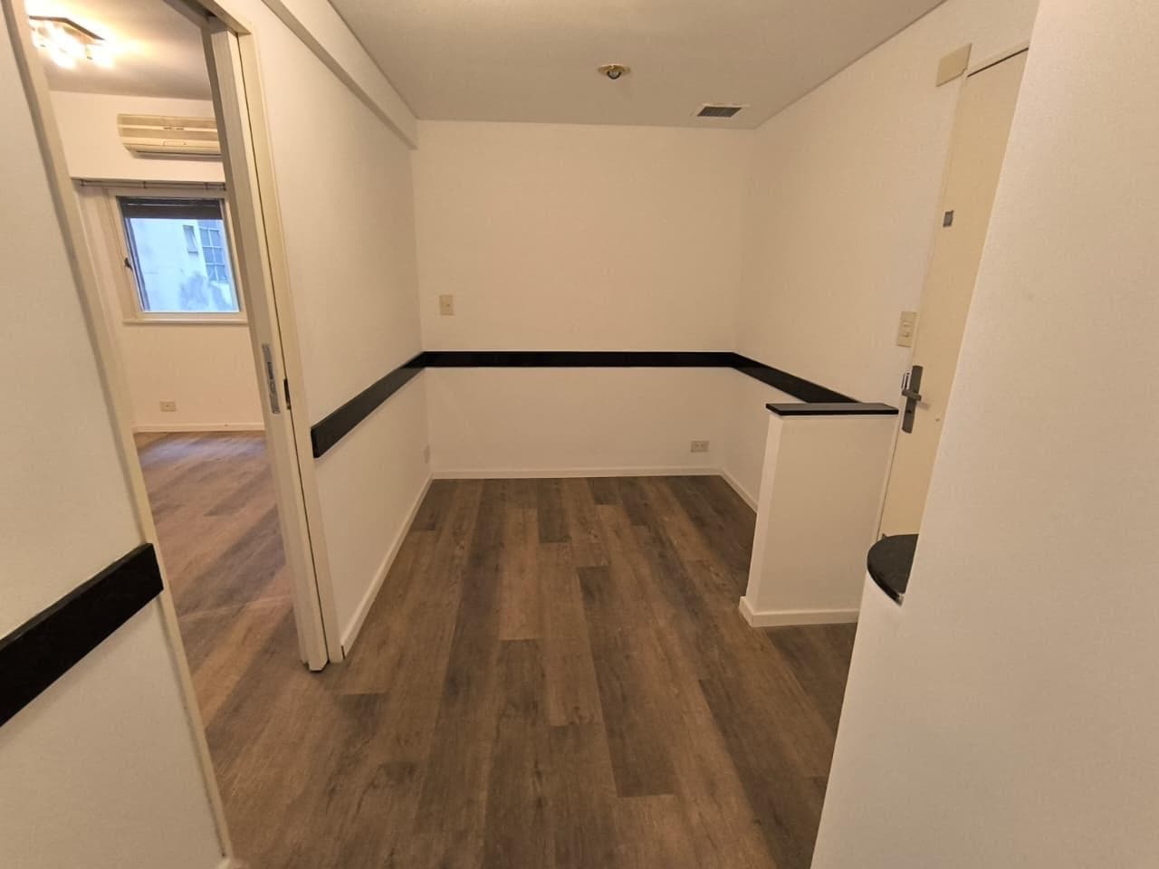 2-room apartment for sale, ideal for professionals, at Pueyrredón 1546, with a balcony