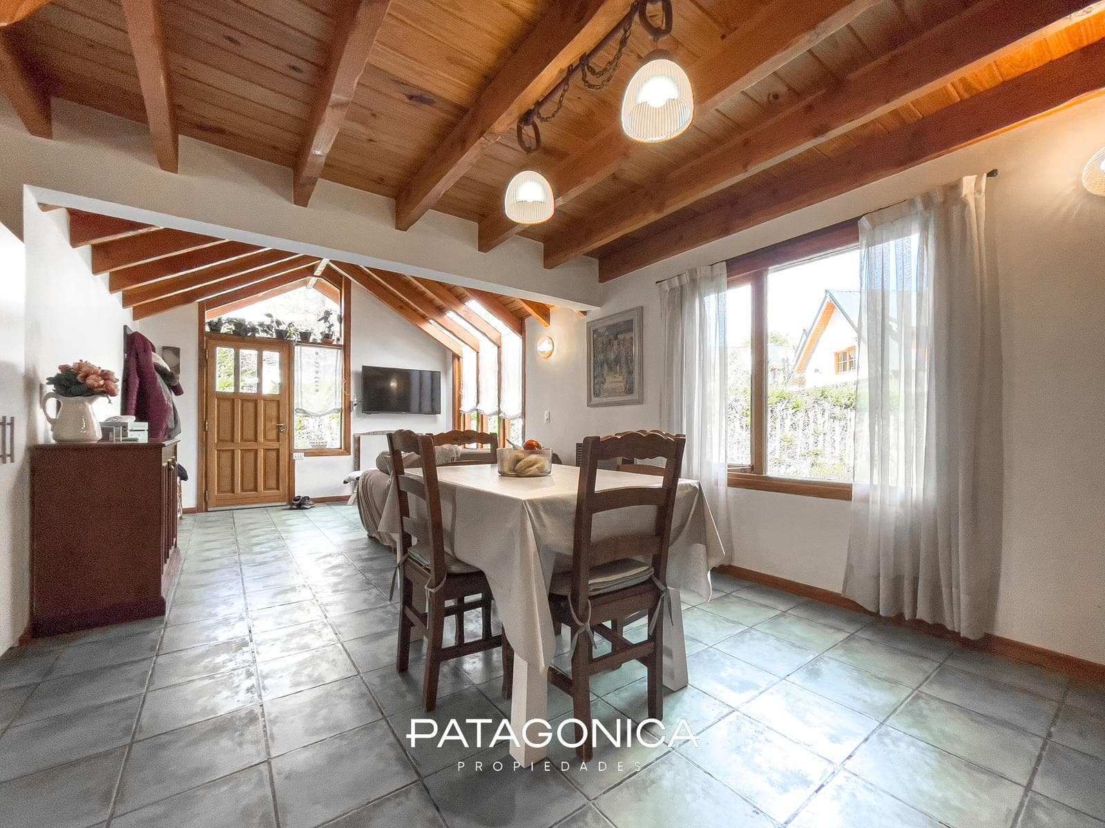 HOUSE FOR SALE: 79 m². 3 ROOMS. EL ONCE NEIGHBORHOOD, VILLA LA ANGOSTURA