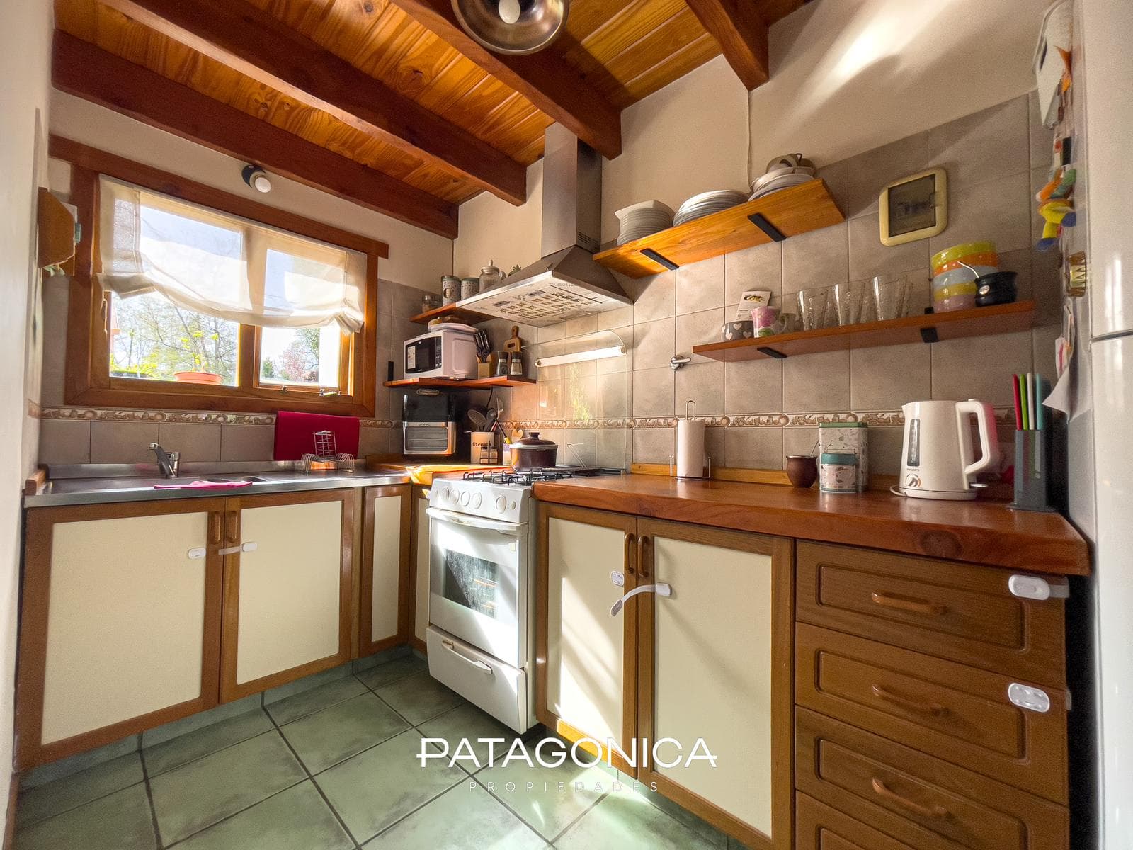 HOUSE FOR SALE: 79 m². 3 ROOMS. EL ONCE NEIGHBORHOOD, VILLA LA ANGOSTURA