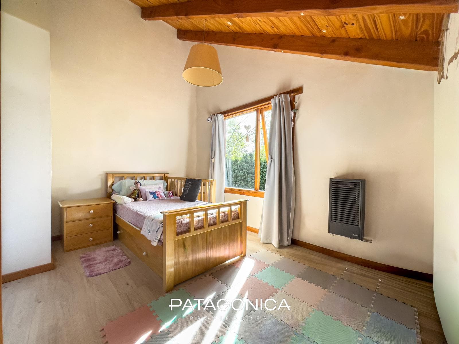 HOUSE FOR SALE: 79 m². 3 ROOMS. EL ONCE NEIGHBORHOOD, VILLA LA ANGOSTURA