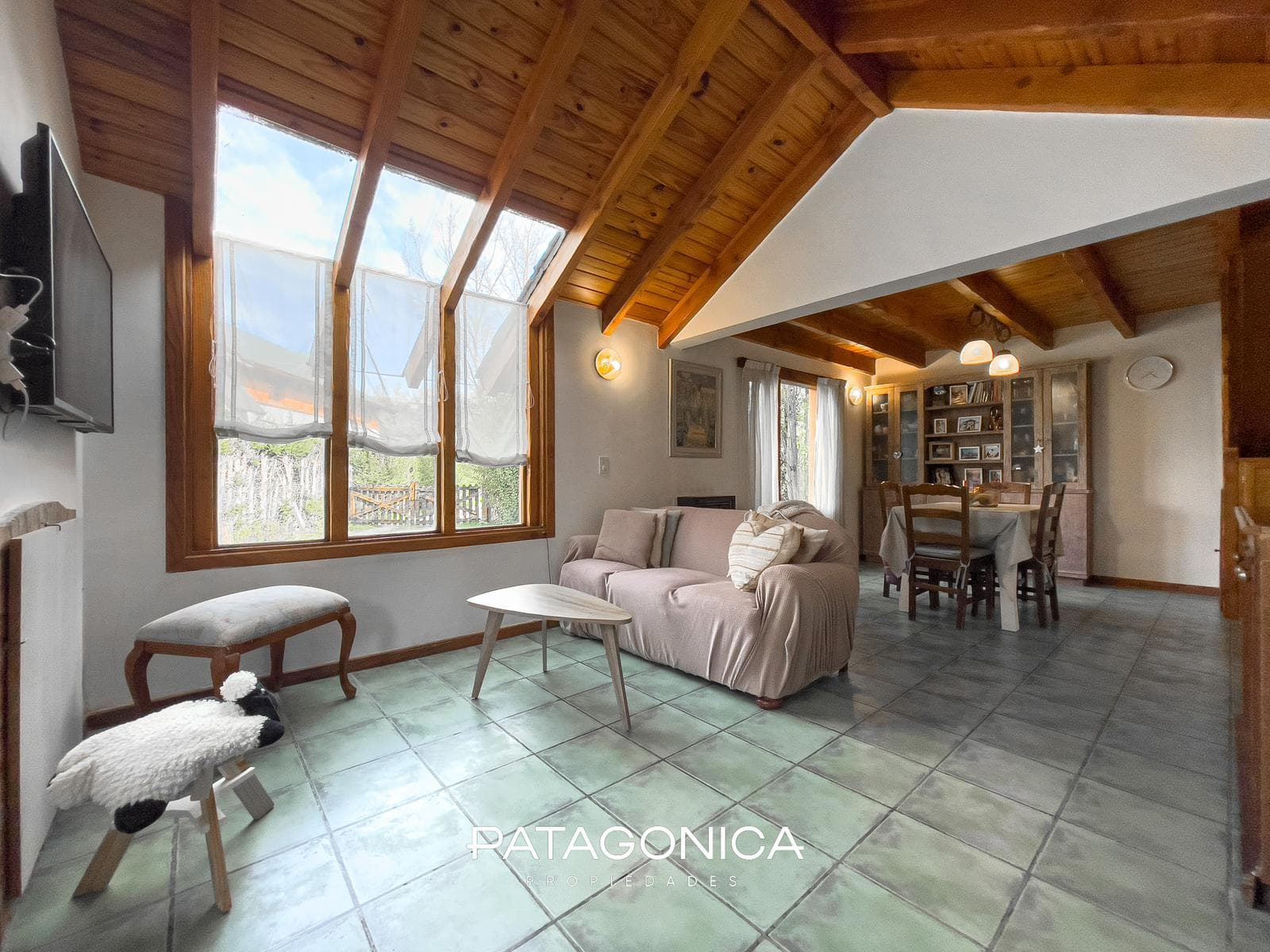 HOUSE FOR SALE: 79 m². 3 ROOMS. EL ONCE NEIGHBORHOOD, VILLA LA ANGOSTURA