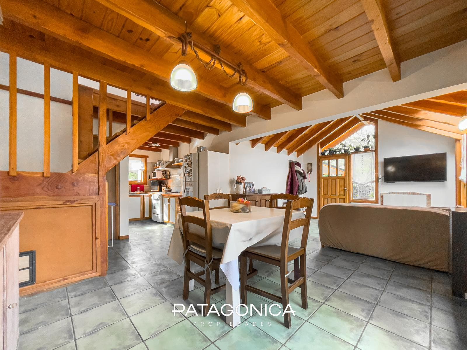 HOUSE FOR SALE: 79 m². 3 ROOMS. EL ONCE NEIGHBORHOOD, VILLA LA ANGOSTURA