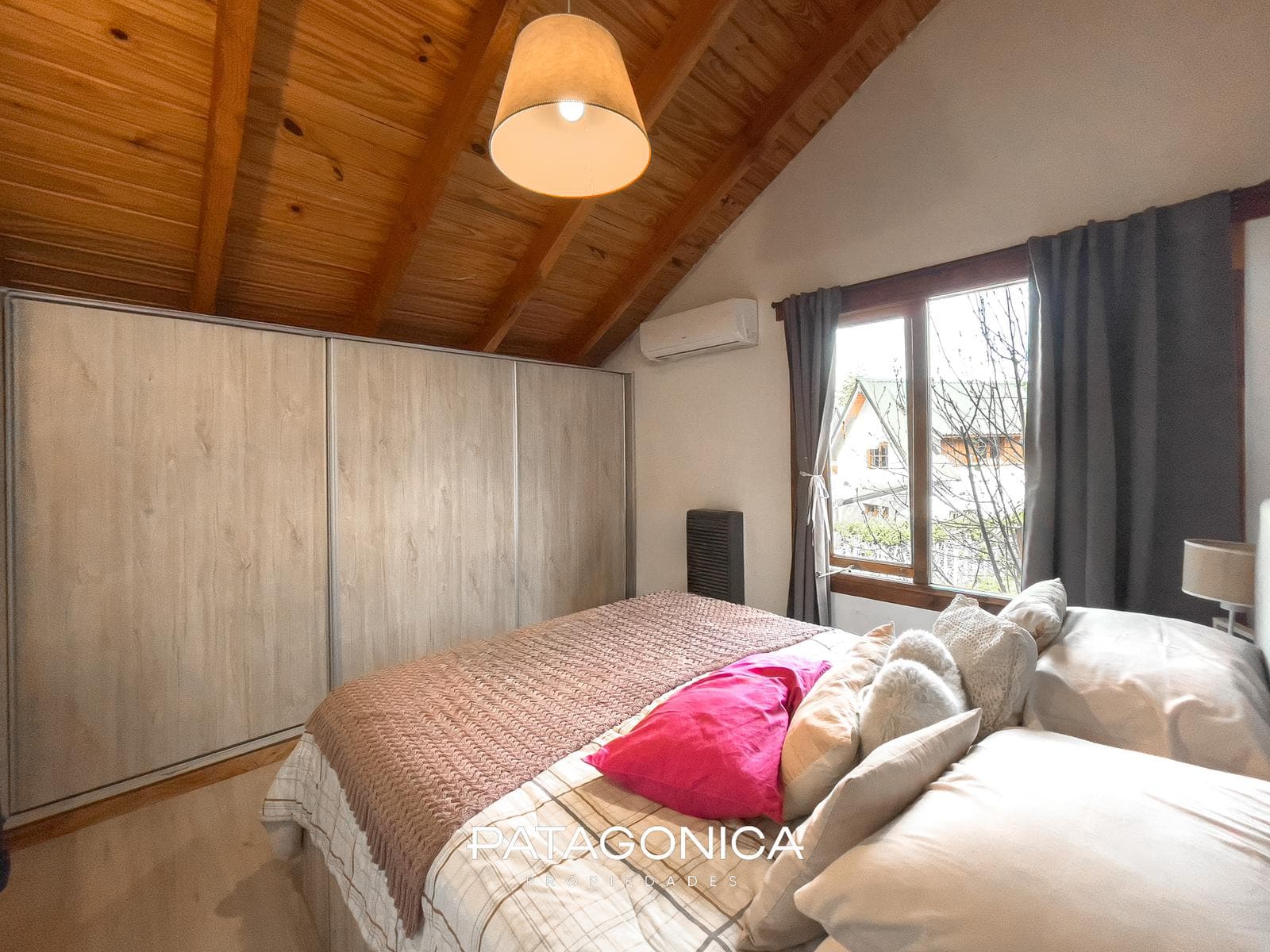 HOUSE FOR SALE: 79 m². 3 ROOMS. EL ONCE NEIGHBORHOOD, VILLA LA ANGOSTURA