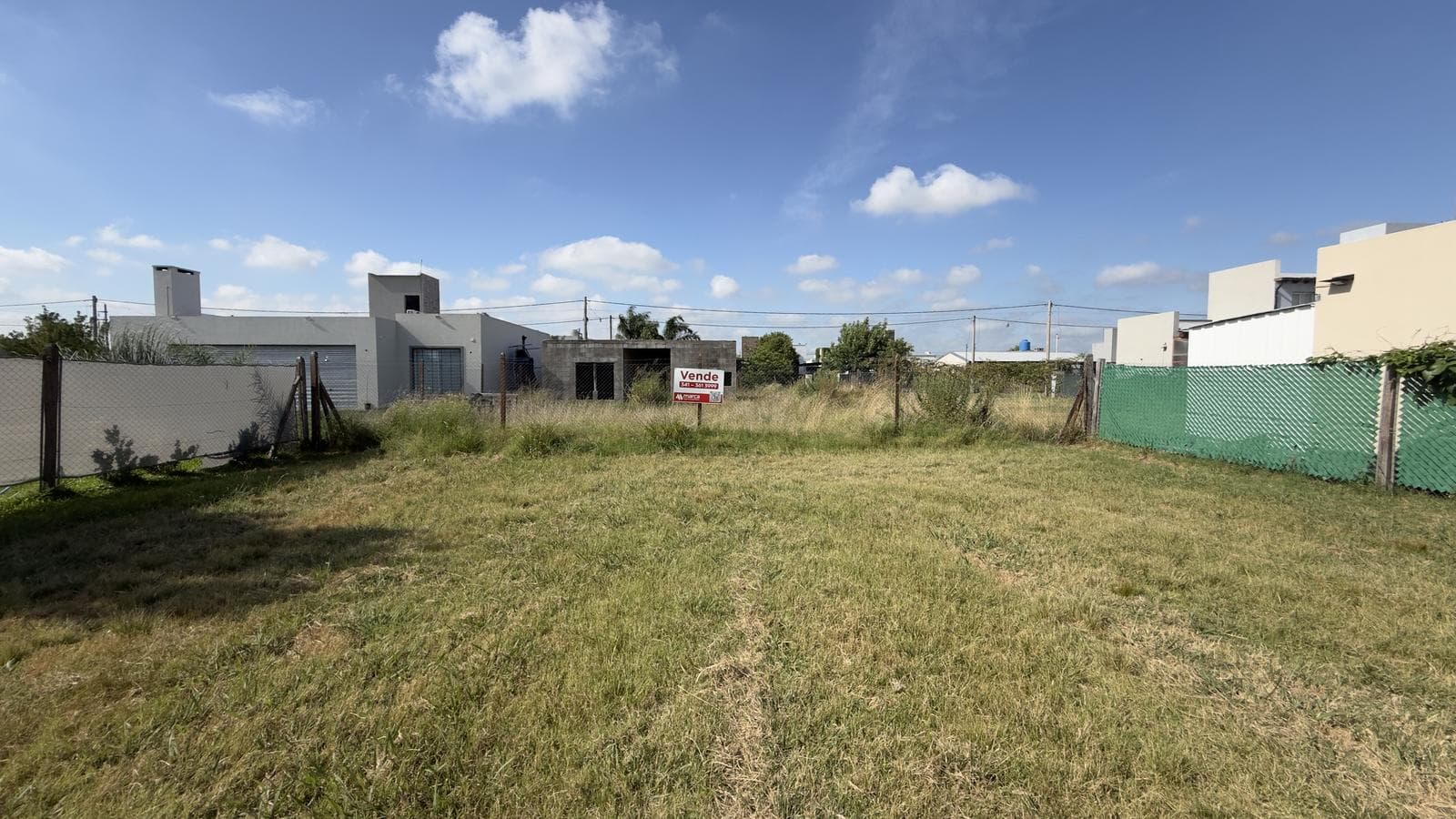 For Sale - 426 m² Lot - Utilities - El Molino Neighborhood, Roldán