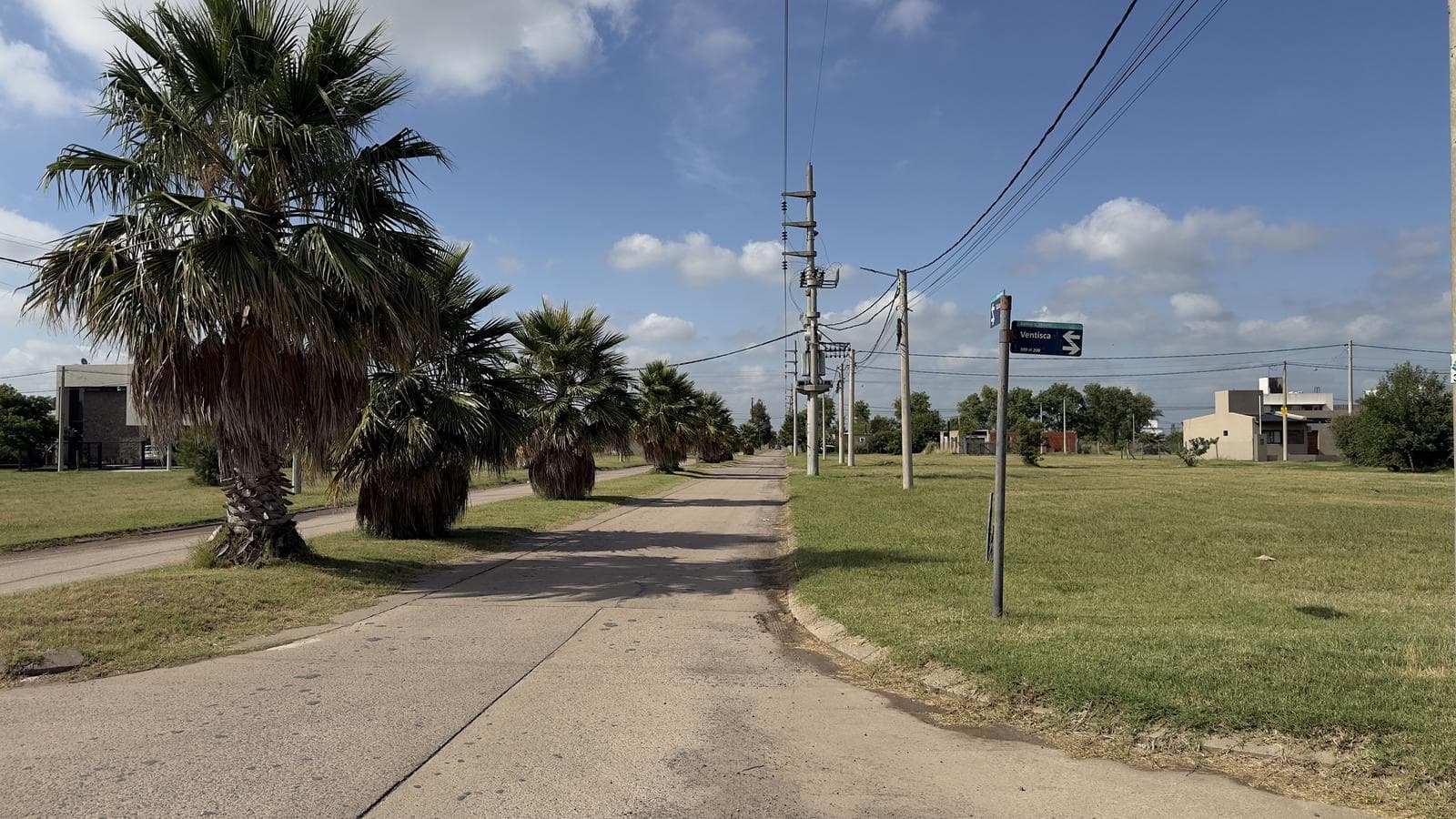 For Sale - 426 m² Lot - Utilities - El Molino Neighborhood, Roldán