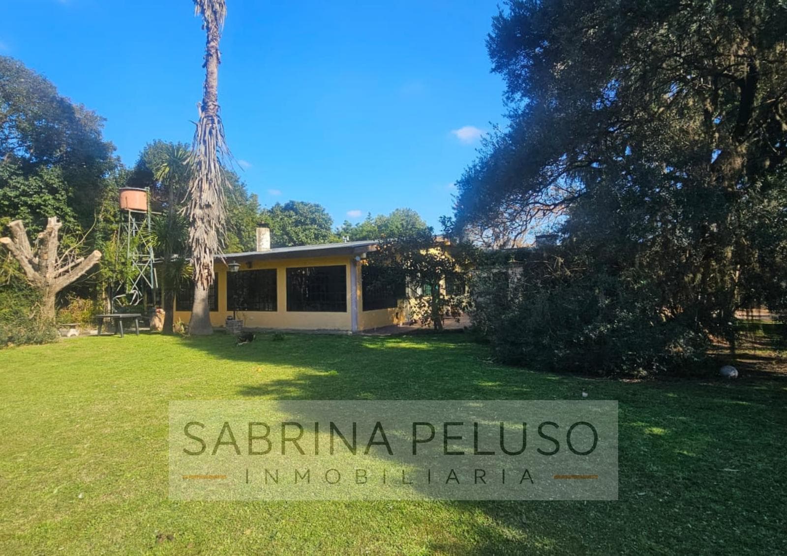 House for SALE located in Moreno