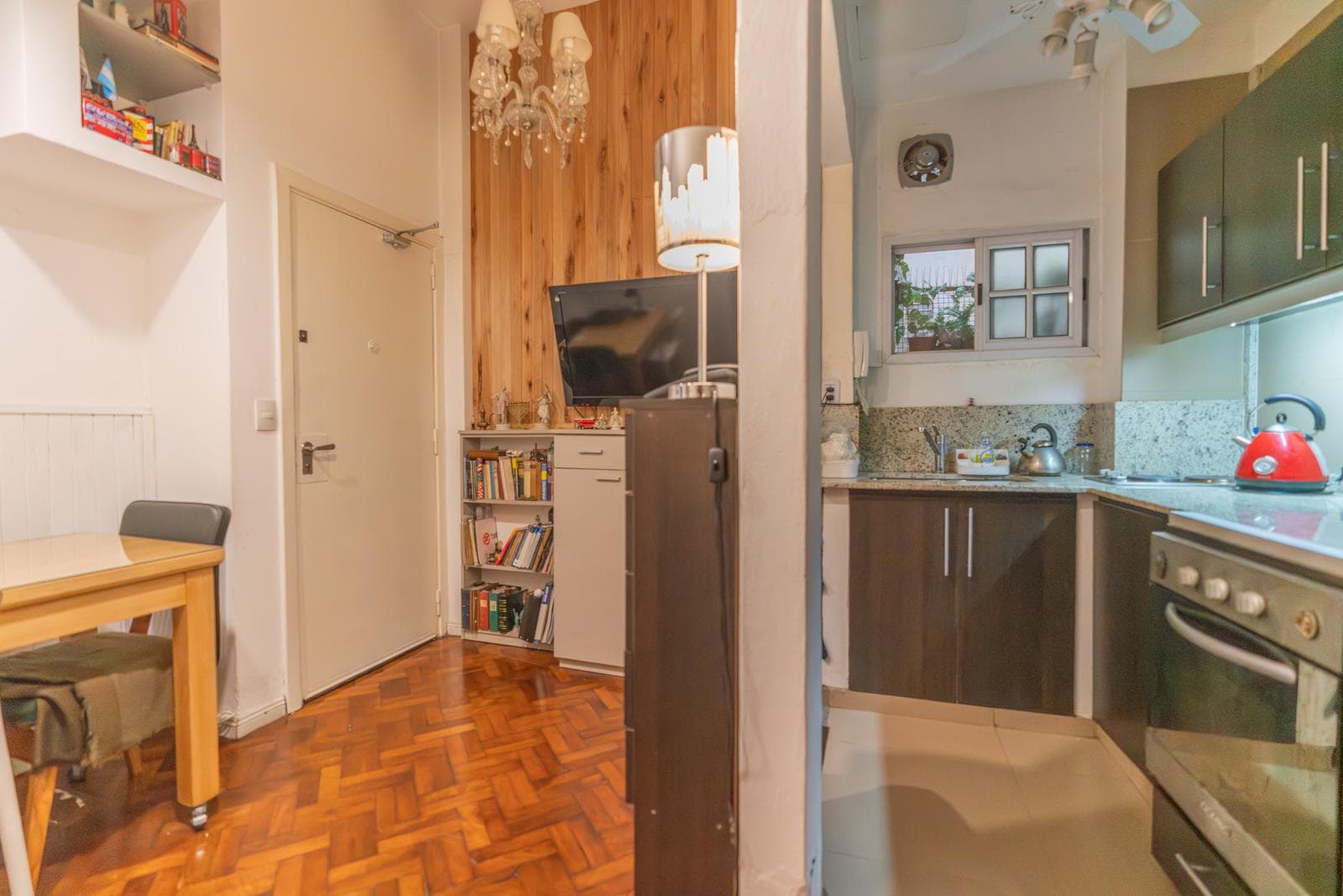 Apartment in Recoleta - A studio apartment converted into a renovated 3-room apartment