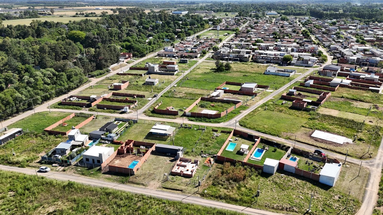 Lot 4A, Block 9C, 300 m² for Sale. Las Mercedes, Barrio Abierto in Zárate