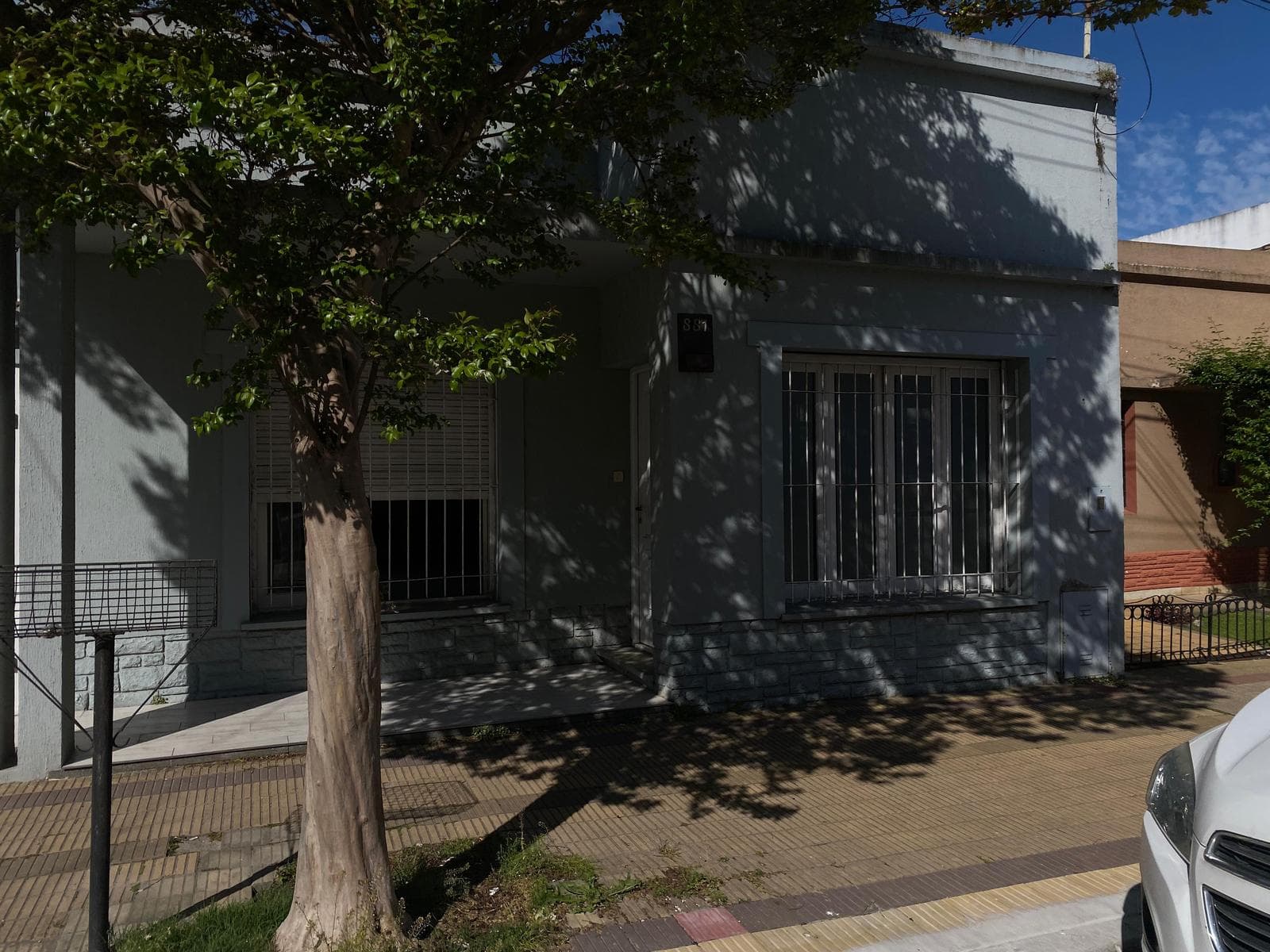 4-room house in Tandil. Downtown area