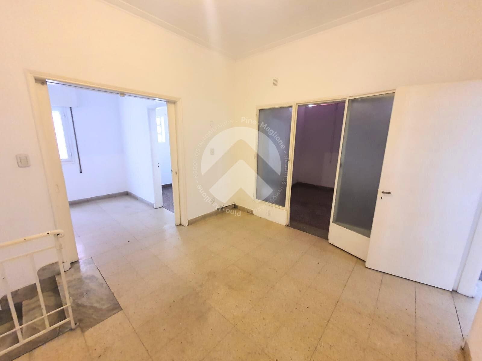 HOUSE + COMMERCIAL SPACE IN THE HEART OF DOWNTOWN