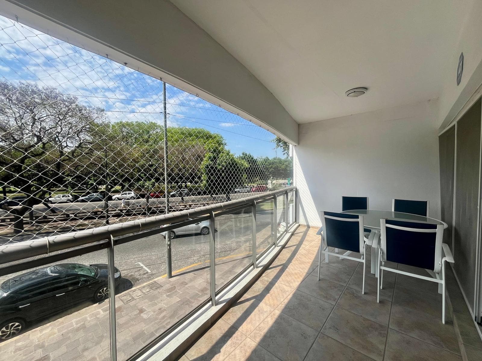 FOR SALE/EXCHANGE—2-bedroom apartment with a patio and barbecue area for exclusive use. Rio neighborhood, Rosario.