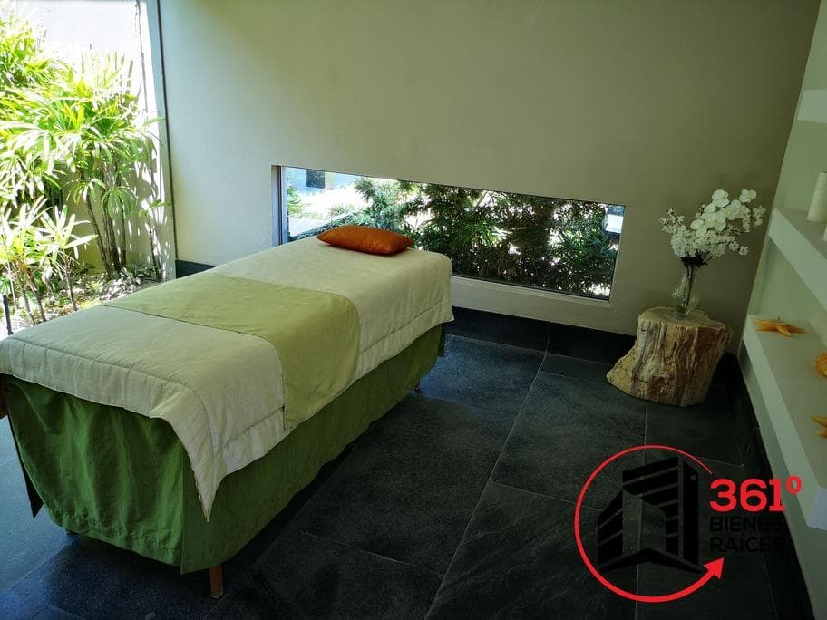 La Isla Residences: 4 Bedrooms, 201 m²