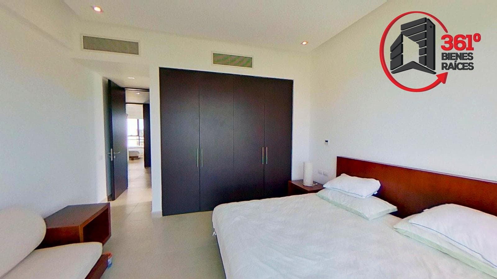 La Isla Residences: 4 Bedrooms, 201 m²