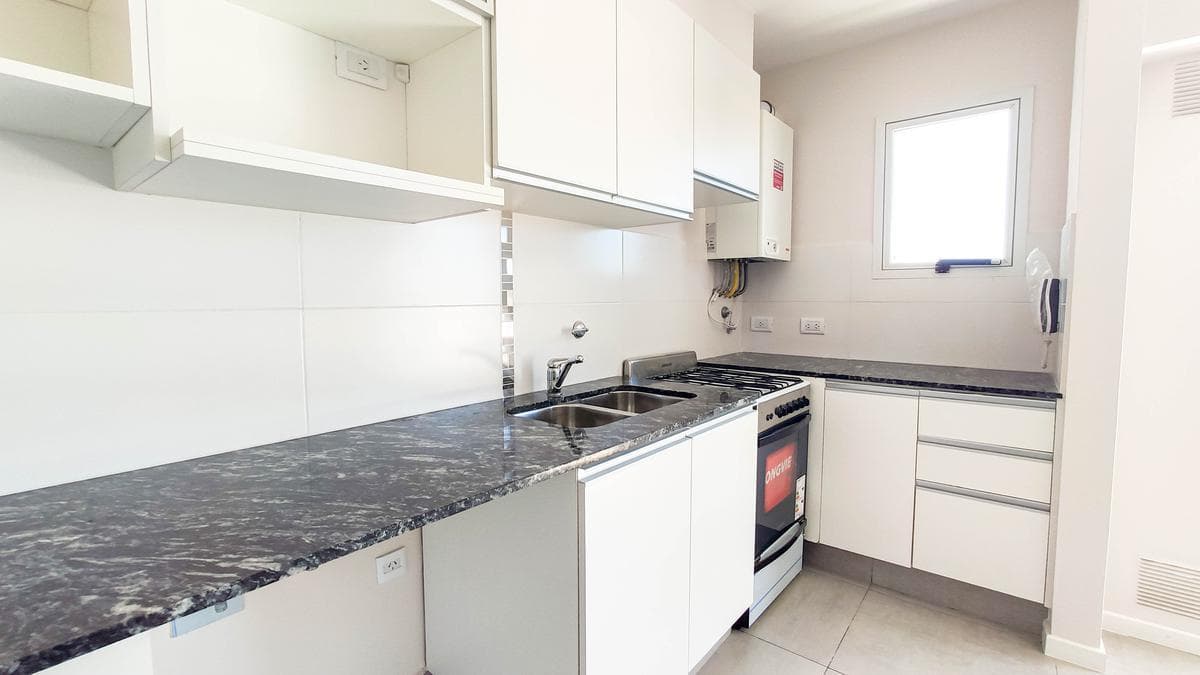 For Sale/Financing: One-Bedroom Apartment, Amenities Category. Downtown