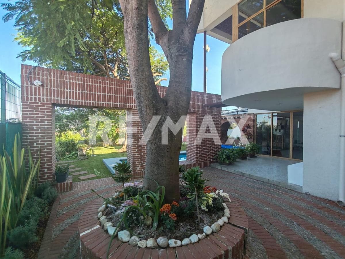 House for Sale in Morelos, Lomas de Cocoyoc