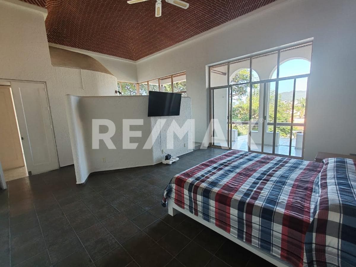 House for Sale in Morelos, Lomas de Cocoyoc