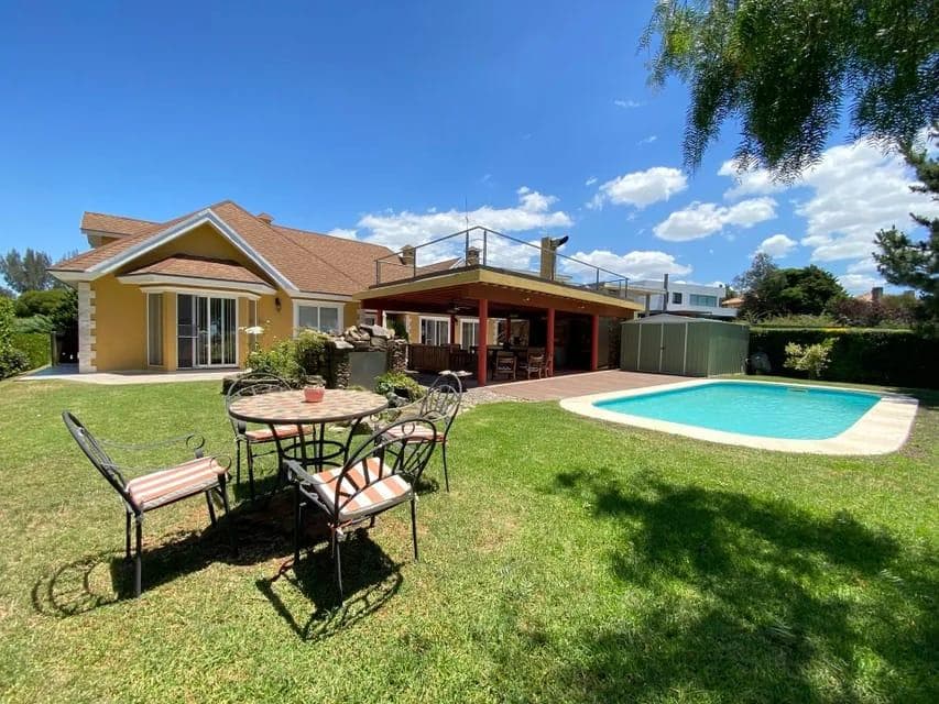 Spectacular House in Lomas de La Tahona