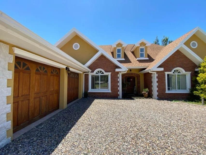 Spectacular House in Lomas de La Tahona