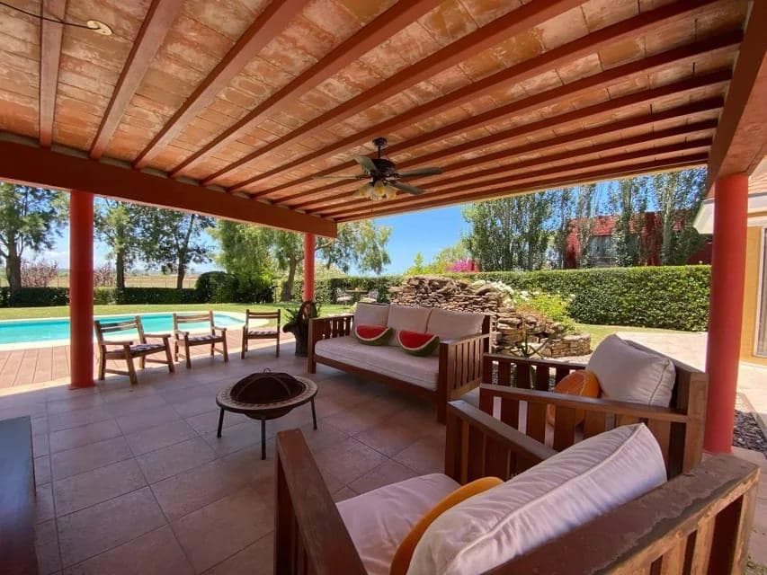 Spectacular House in Lomas de La Tahona