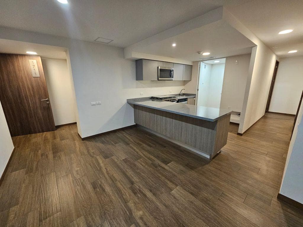 Apartment for Sale in We Santa Fe: Amenities and Security