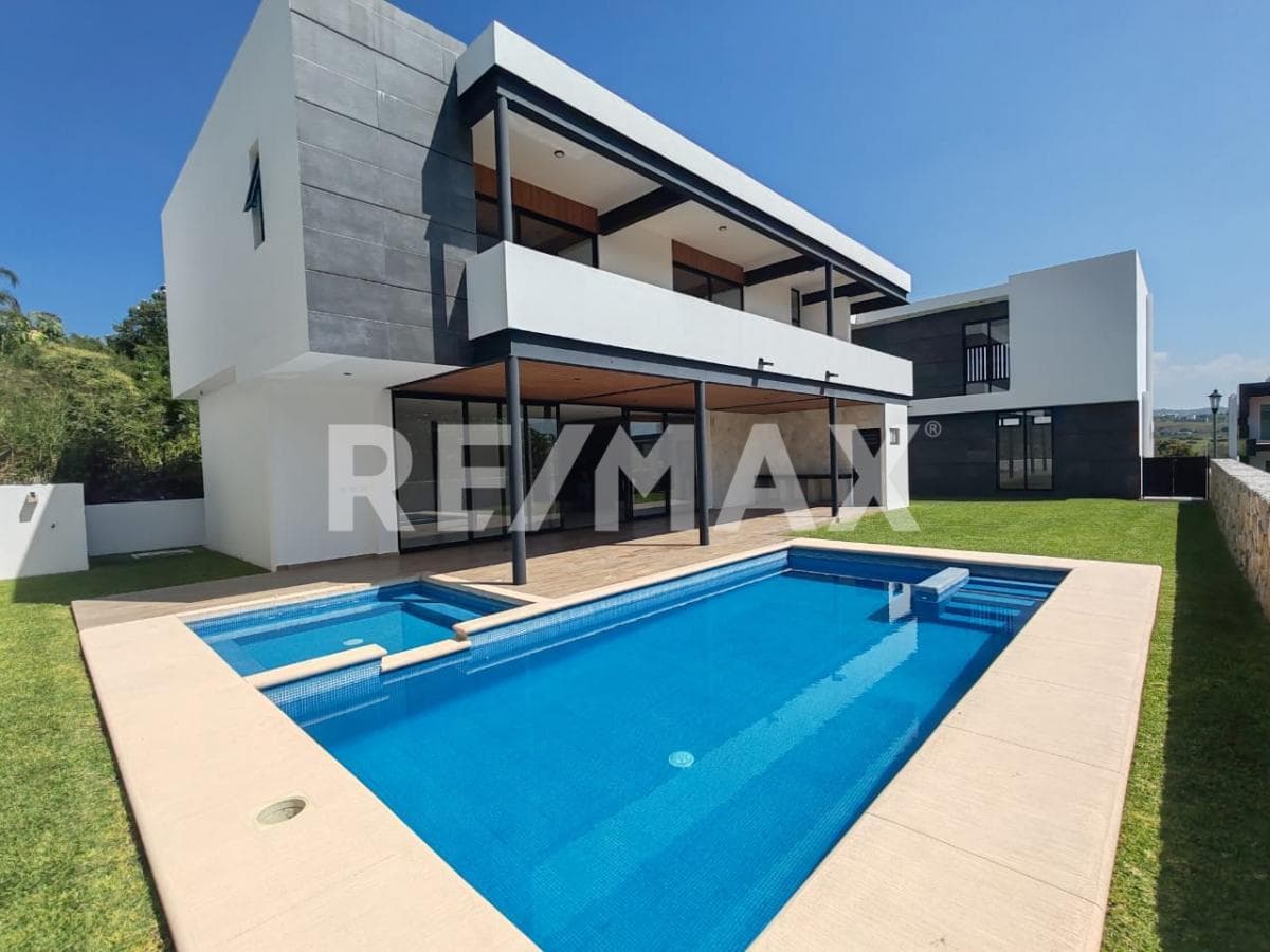 House for Sale in Morelos, Lomas de Cocoyoc