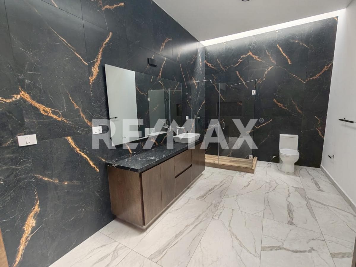 House for Sale in Morelos, Lomas de Cocoyoc
