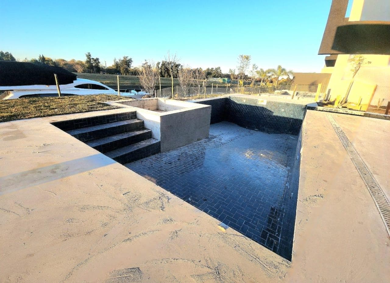 House by the River for Sale in El Yacht, Nordelta, Tigre