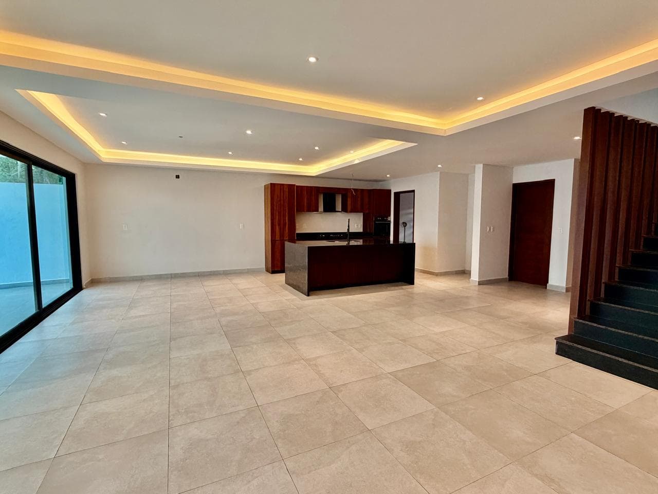 VIA CUMBRES House