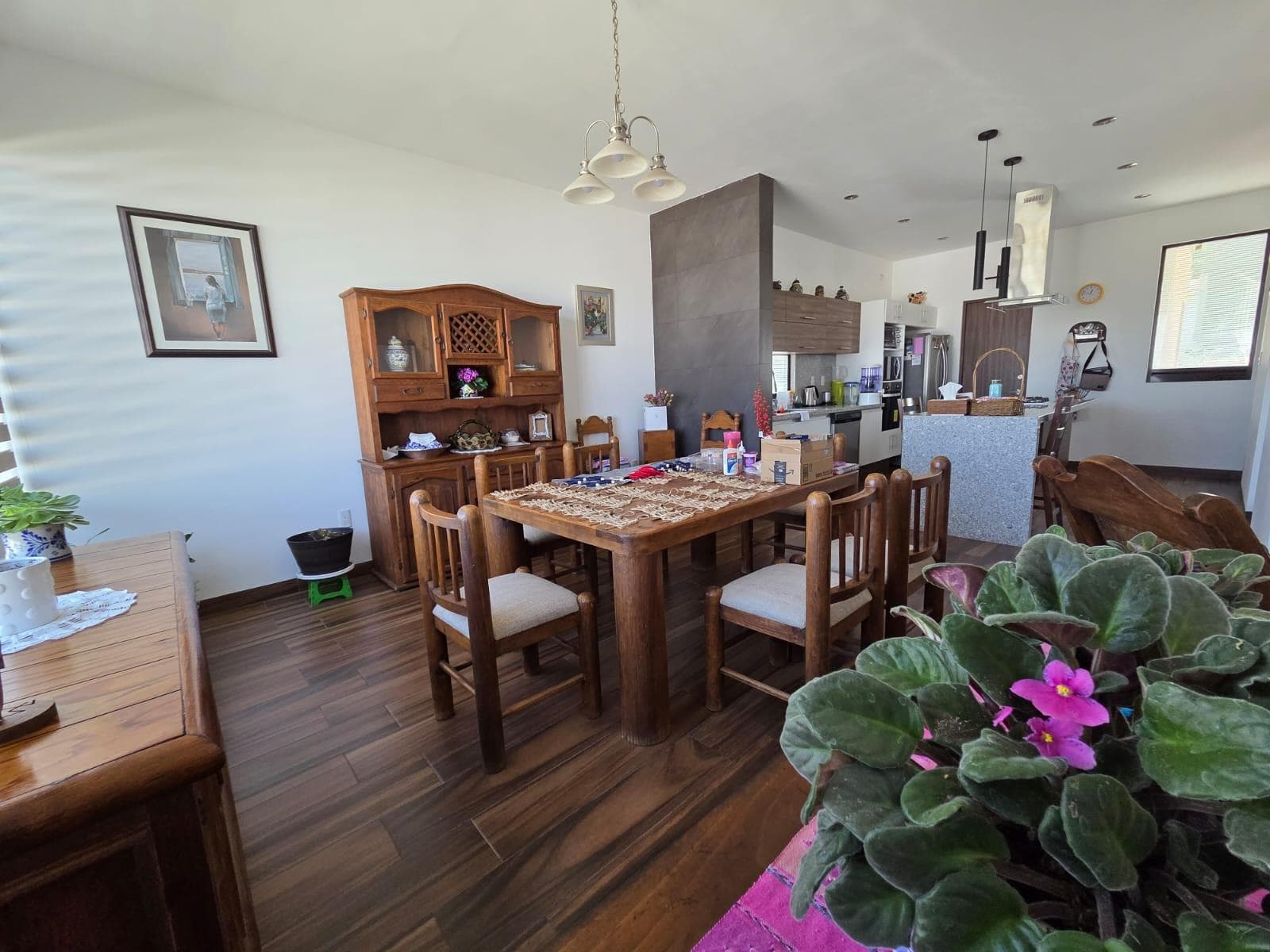 House in a condominium complex in Los Olvera