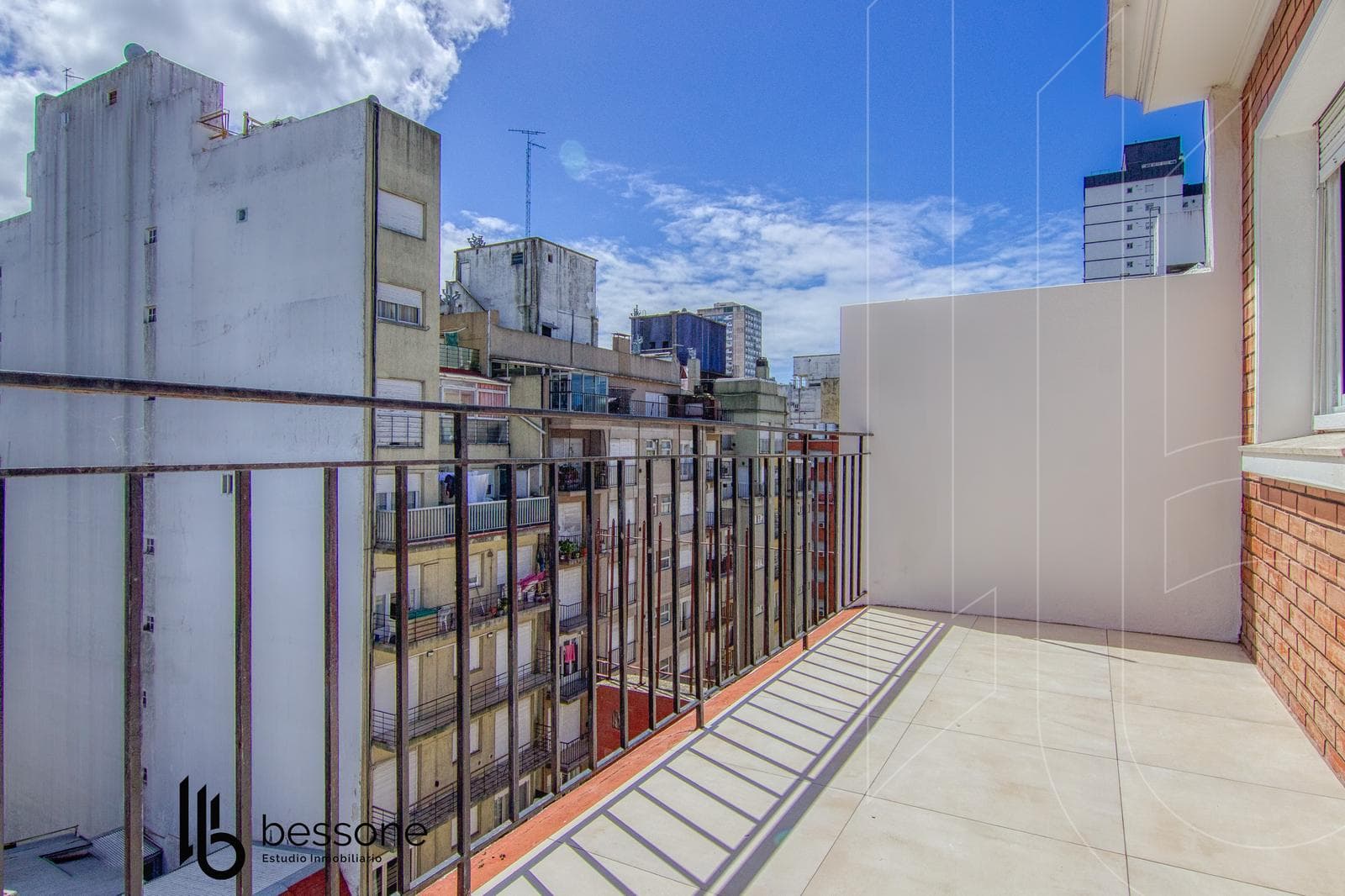 Spacious, renovated 3-room apartment – Excellent location