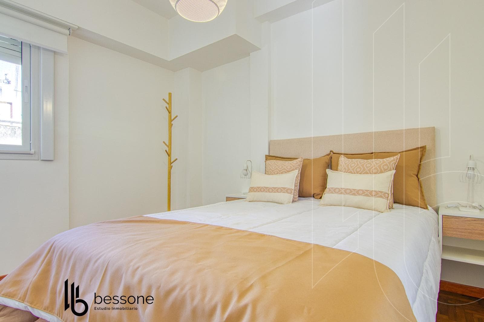 Spacious, renovated 3-room apartment – Excellent location