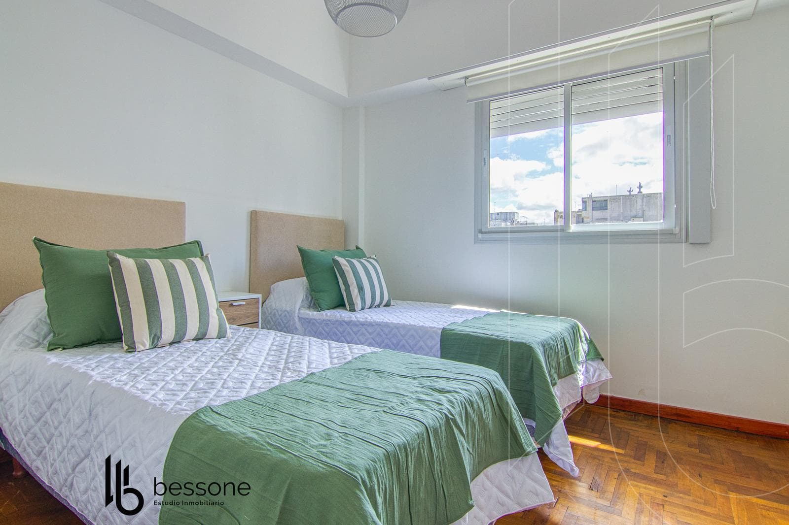 Spacious, renovated 3-room apartment – Excellent location