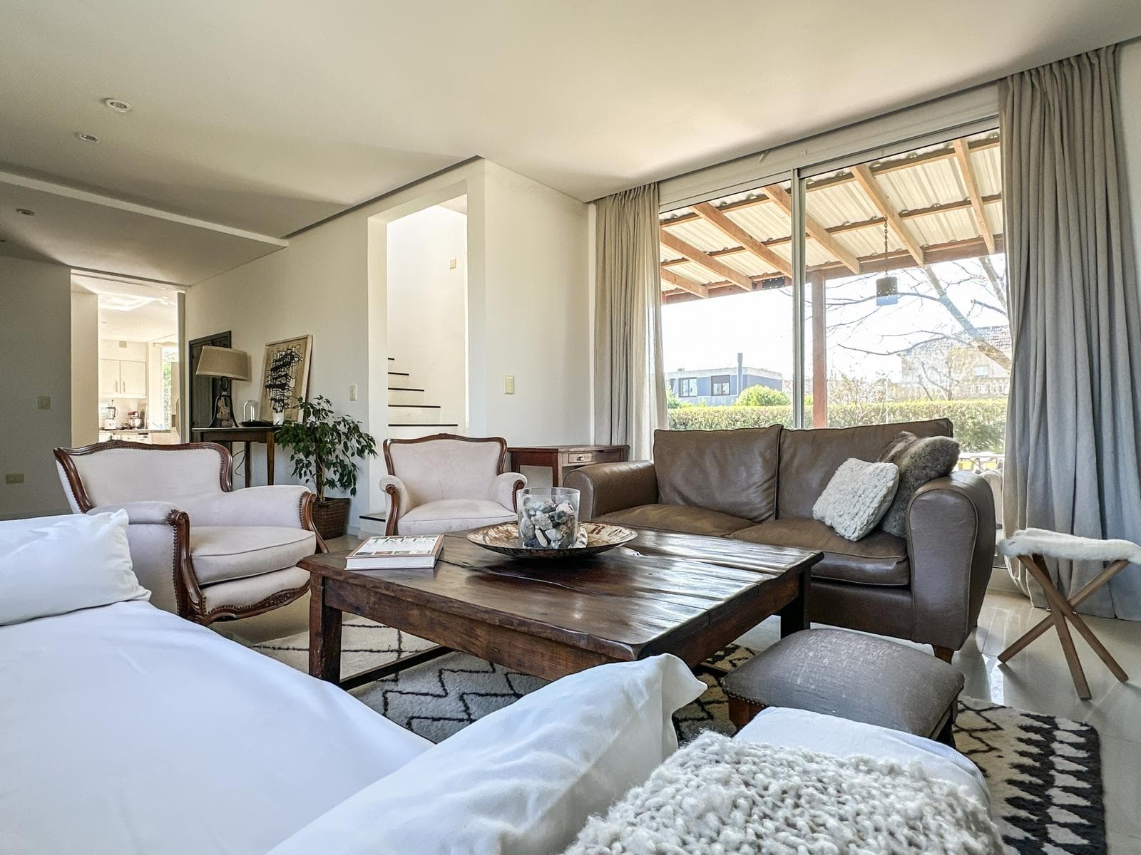 House for Sale in the Las Liebres Gated Community, Pilar