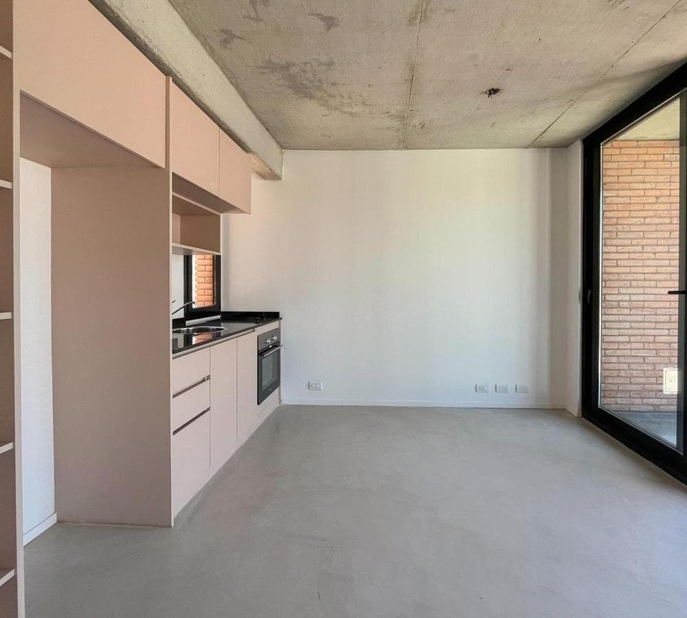BAAG - 2 ROOMS WITH TOILET AND BATHROOM, BRIGHT. IDEAL FOR TEMPORARY RENTAL.