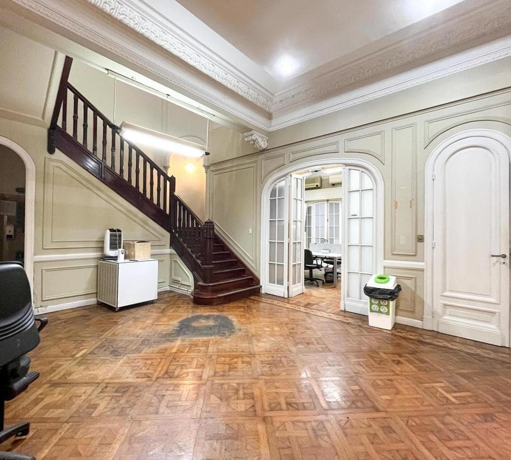 12-ROOM HOUSE FOR COMMERCIAL RENT IN ALMAGRO